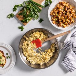 Le Creuset 10" Tri-Ply Frying Pan | Stainless Steel 4 Le Creuset 10" Tri-Ply Frying Pan | Stainless Steel -STAUB Shop 10fry2