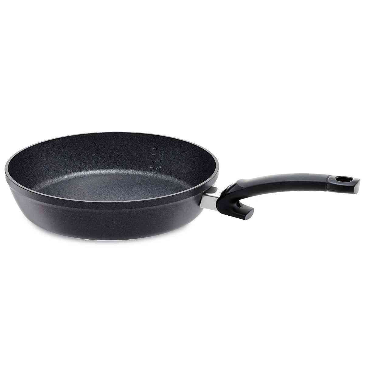 Fissler Adamant® Comfort Nonstick Frying Pan | 11" Fissler Adamant® Comfort Nonstick Frying Pan | 11" -STAUB Shop 11frypan1