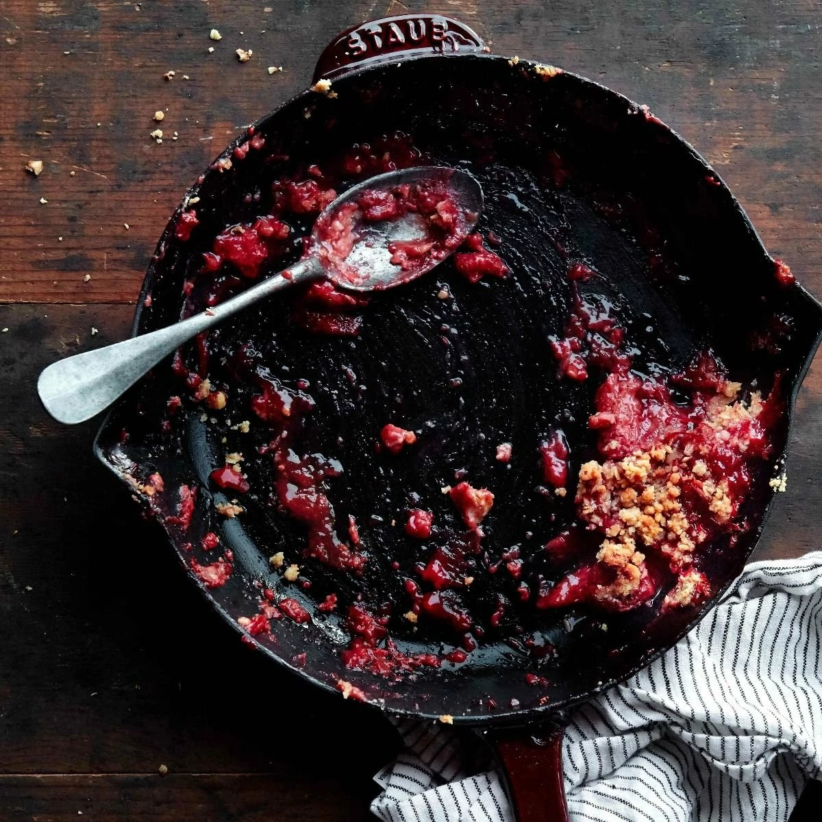 Staub 11'' Traditional Deep Skillet | Grenadine - Image 5