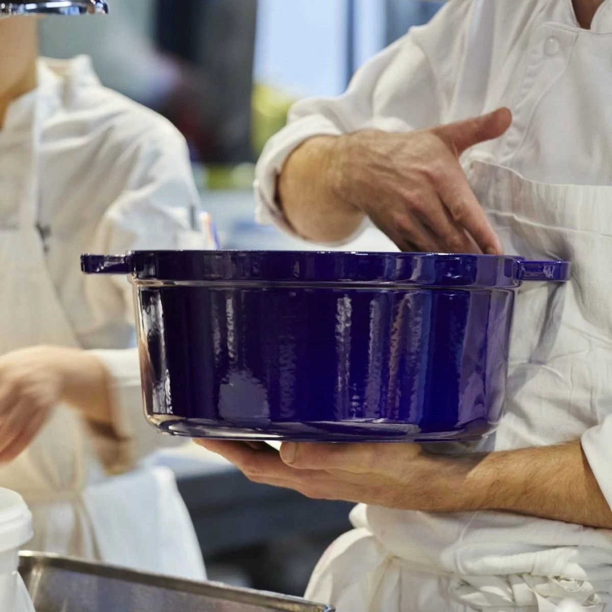 Staub 9 Qt. Round Cocotte/Dutch Oven | Dark Blue - Image 3