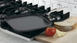 Cuisinart Chef's Classic Hard Anodized Nonstick 11" Square Griddle 7 Cuisinart Chef's Classic Hard Anodized Nonstick 11" Square Griddle -STAUB Shop 63020 hero