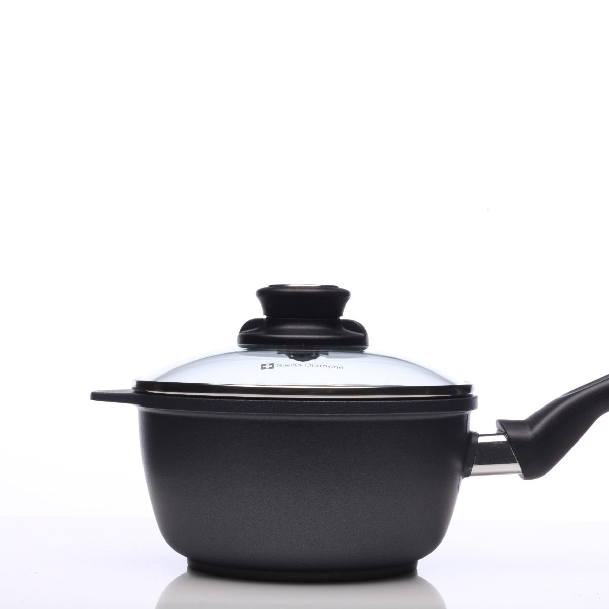 Swiss Diamond | HD Sauce Pan with Lid - 6.3" (1.4 Qt.) Swiss Diamond | HD Sauce Pan With Lid - 6.3" (1.4 Qt.) -STAUB Shop 6716c 4 2017 10 27 20 11 39 utc