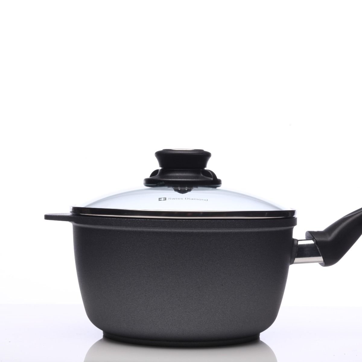 Swiss Diamond | HD Sauce Pan With Lid - 7" (2.2 Qt.) 4 Swiss Diamond | HD Sauce Pan With Lid - 7" (2.2 Qt.) - Image 2