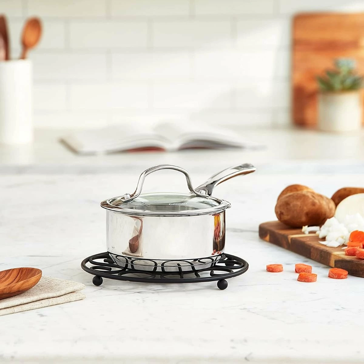 Cuisinart Forever Stainless Saucepan With Cover | 1 Qt. - Image 3