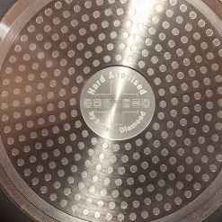 Swiss Diamond | Hard Anodized Induction 12" Nonstick Frypan 9 Swiss Diamond | Hard Anodized Induction 12" Nonstick Frypan -STAUB Shop bottom2 amazon