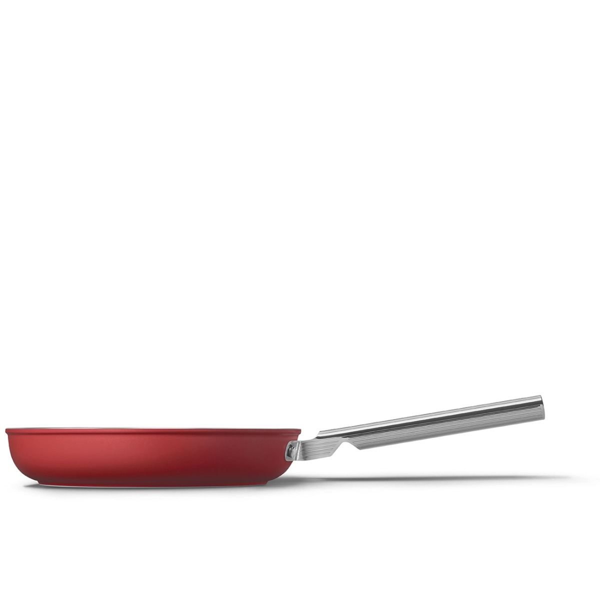 SMEG 10" Nonstick Fry Pan | Red SMEG 10" Nonstick Fry Pan | Red -STAUB Shop ckff2601rdm