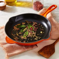 Le Creuset 9" Classic Skillet | Flame 7 Le Creuset 9" Classic Skillet | Flame -STAUB Shop dfjsd98
