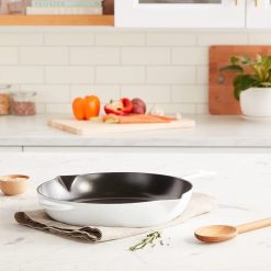 Staub 10" Frying Pan | White 5 Staub 10" Frying Pan | White -STAUB Shop fry4 1