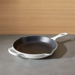 Le Creuset 9" Classic Skillet | White -STAUB Shop lecreusig10inskilletwhiteshf16 1