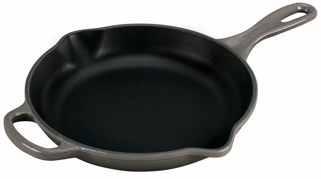 Le Creuset 9" Signature Enameled Cast Iron Skillet | Oyster Grey