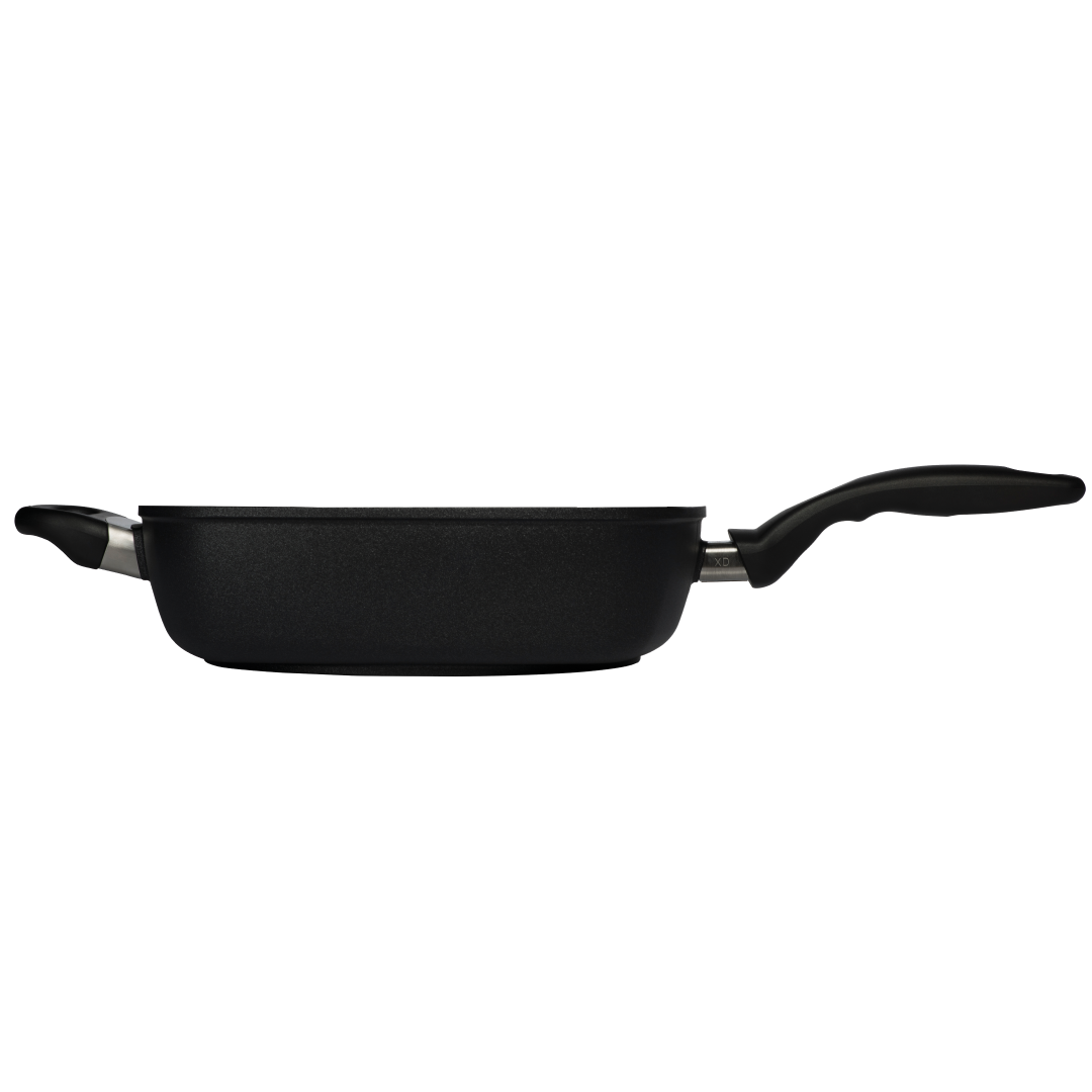 Swiss Diamond | XD Deep Square Grill Pan - 11" x 11" Swiss Diamond | XD Deep Square Grill Pan - 11" X 11" -STAUB Shop pan1
