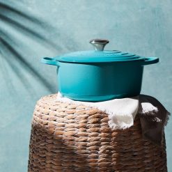Le Creuset 5.5 Qt. Round Signature Cast Iron Dutch Oven With Stainless Steel Knob | Caribbean Blue 7 Le Creuset 5.5 Qt. Round Signature Cast Iron Dutch Oven With Stainless Steel Knob | Caribbean Blue -STAUB Shop rs14417 rs8902 180820 lecreuset caribbeanrdo 0089 ss