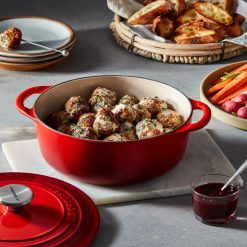 Le Creuset 2.75 Qt. Shallow Round Dutch Oven | Cerise 7 Le Creuset 2.75 Qt. Shallow Round Dutch Oven | Cerise -STAUB Shop rs18547 221017 lecreuset ceriseclassicshallowrdo square ret