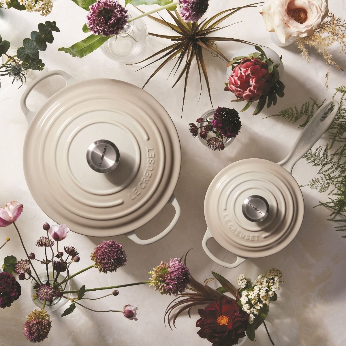 Le Creuset 4.5 Qt. Round Signature Dutch Oven with Stainless Steel Knob | Meringue White Le Creuset 4.5 Qt. Round Signature Dutch Oven With Stainless Steel Knob | Meringue White -STAUB Shop rs9169 spring 2019 meringueflowers 1130 2