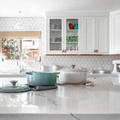Le Creuset 4.5 Qt. Round Signature Dutch Oven With Stainless Steel Knob | Sea Salt 17 Le Creuset 4.5 Qt. Round Signature Dutch Oven With Stainless Steel Knob | Sea Salt -STAUB Shop rs9841 img 1385
