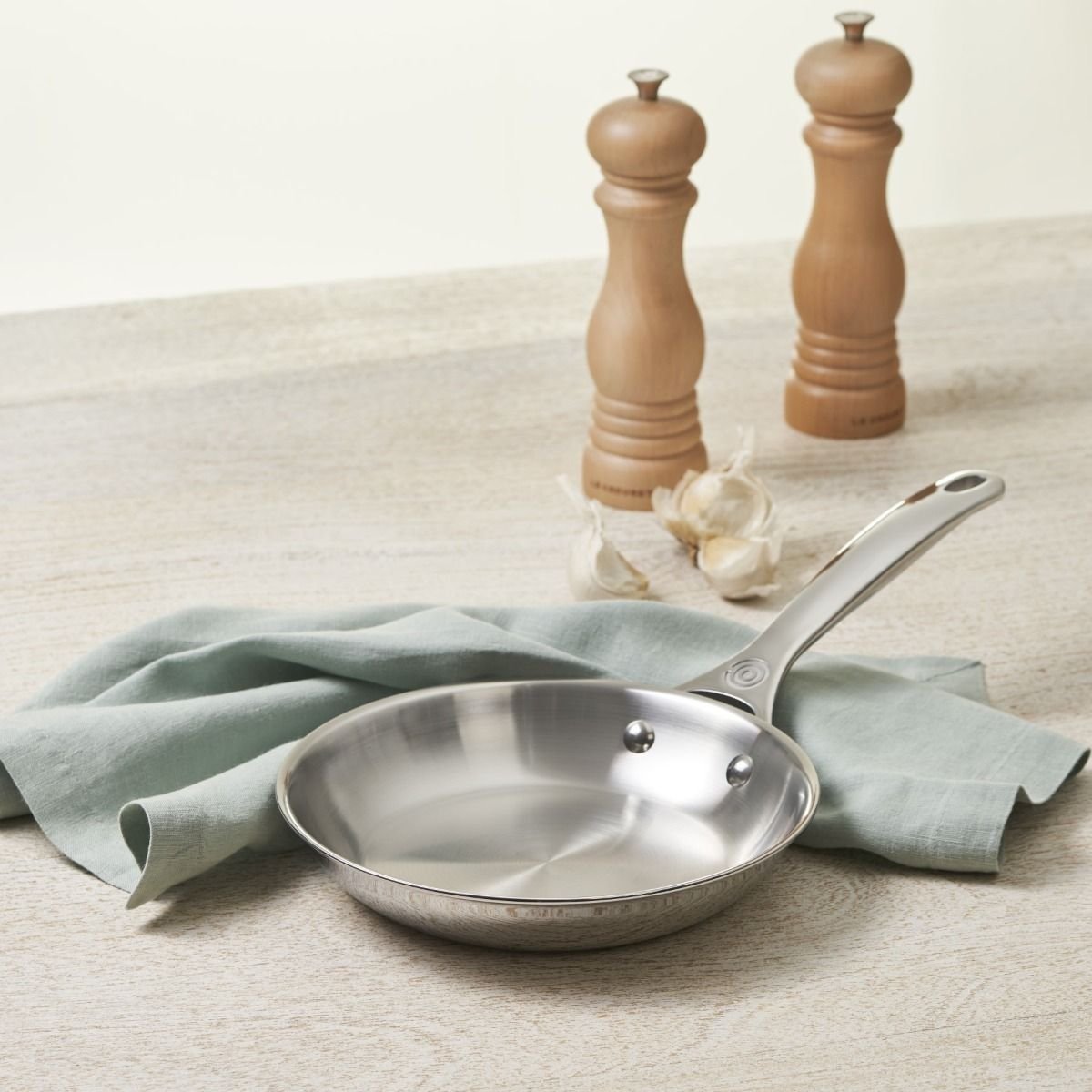 Le Creuset 8" Tri-Ply Frying Pan | Stainless Steel Le Creuset 8" Tri-Ply Frying Pan | Stainless Steel -STAUB Shop ssfry