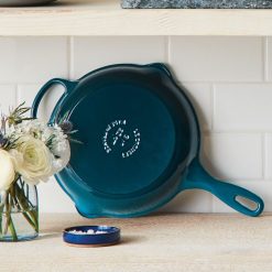 Le Creuset 9" Signature Enameled Cast Iron Skillet | Deep Teal -STAUB Shop teal