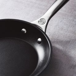 Le Creuset 8" Fry Pan | Toughened Nonstick Pro -STAUB Shop tnsp2200