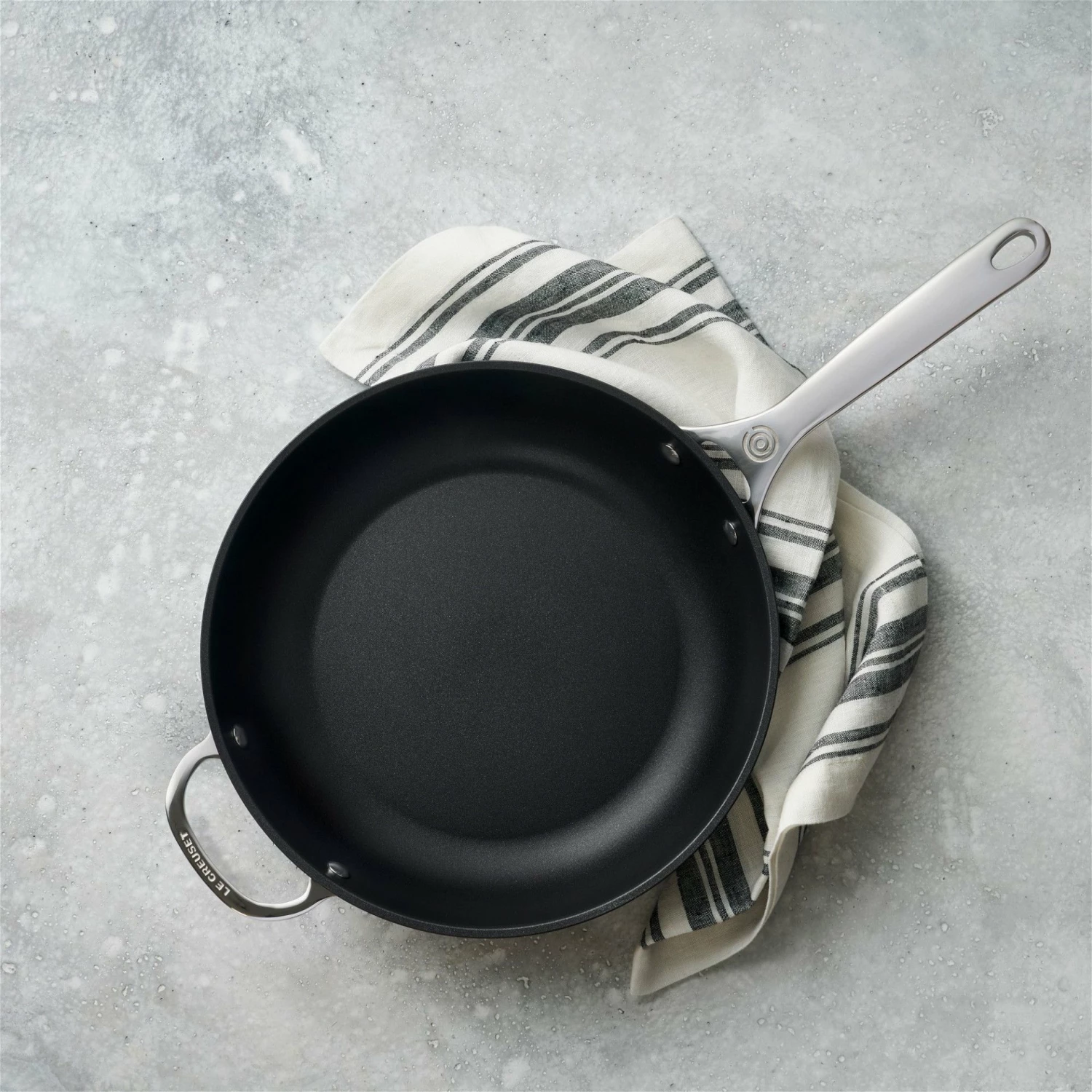 Le Creuset 11" Deep Fry Pan | Toughened Nonstick Pro - Image 5