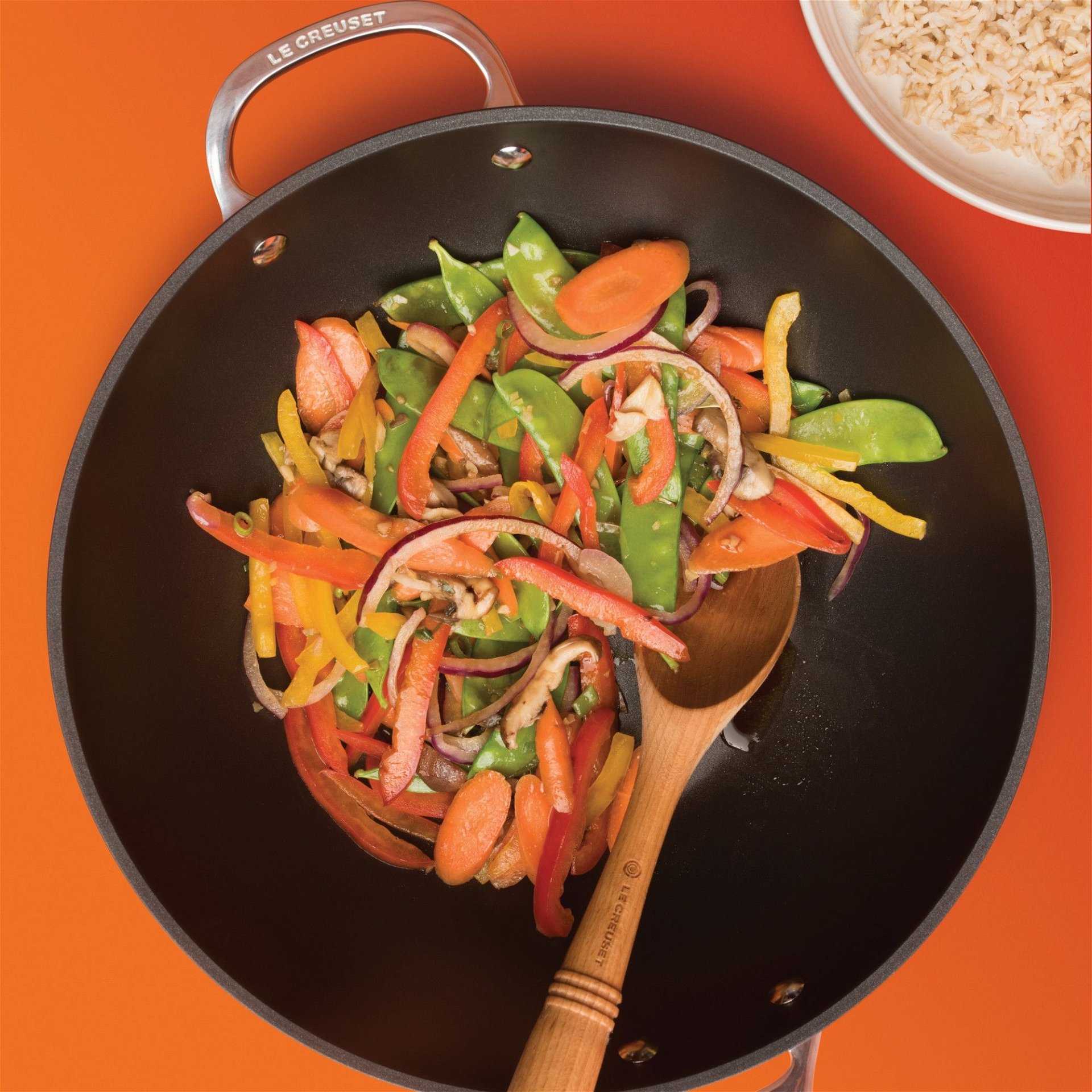 Le Creuset 12" Stir Fry Pan | Toughened Nonstick Pro Le Creuset 12" Stir Fry Pan | Toughened Nonstick Pro -STAUB Shop tnsp5000 30h