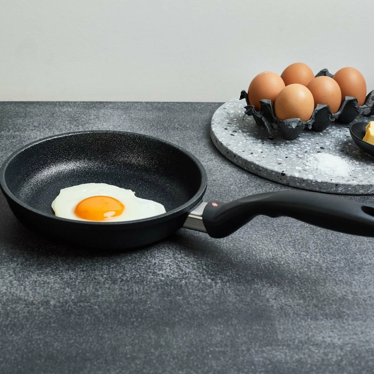 Swiss Diamond | XD Fry Pan With Lid - 8" - Image 3