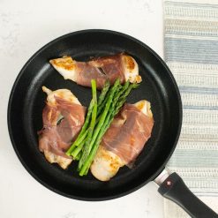 Swiss Diamond | XD Fry Pan With Lid - 10.25" -STAUB Shop xd6426c 341 1